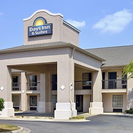 Days Inn & Suites By Wyndham Fort Valley Exteriör bild