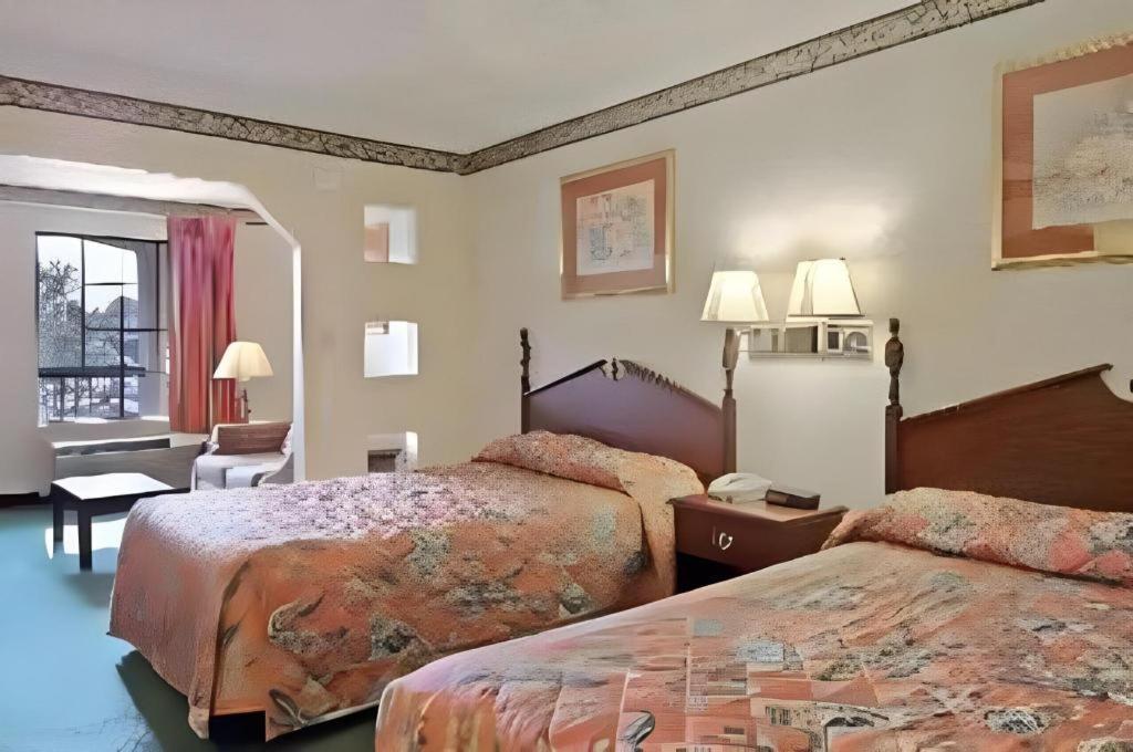 Days Inn & Suites By Wyndham Fort Valley Exteriör bild
