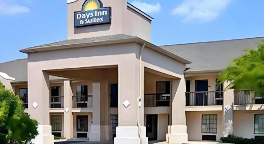 Days Inn & Suites By Wyndham Fort Valley Exteriör bild